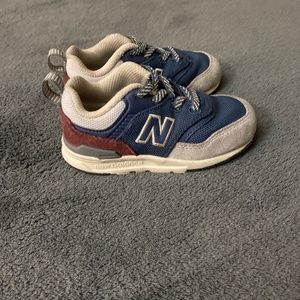 New Balance 997H Athletic Shoe -